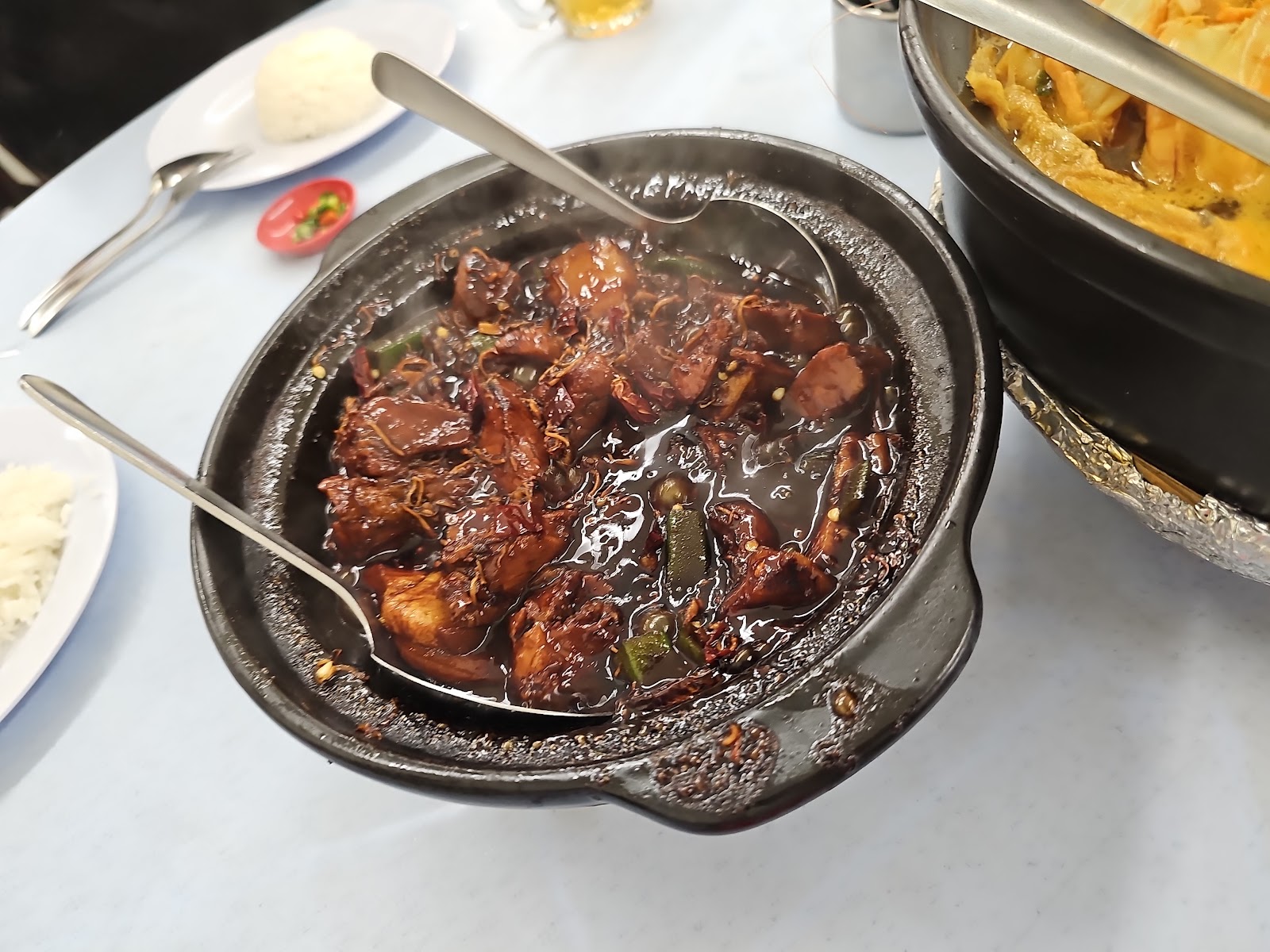 瓦煲（干）（一位） Claypot (Dry) (per pax)
